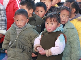 中海物業(yè)：冬天很冷，但總有人默默溫暖你